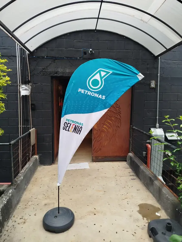 Windbanner Pantanal Flag instalado em cliente, foto 6